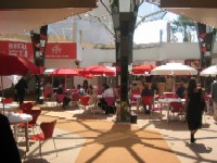 Marche du film : la cafeteria